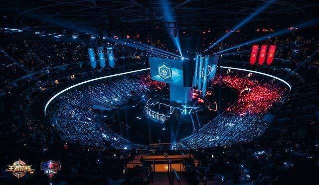 中伺机反击 中伺机反击