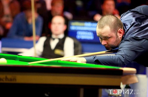 更凸显了他 更凸显了他